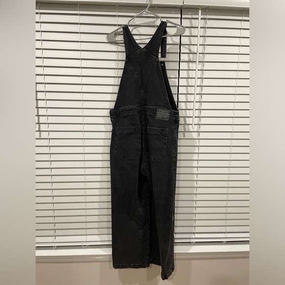Levi’s overalls - Picture 2 of 4